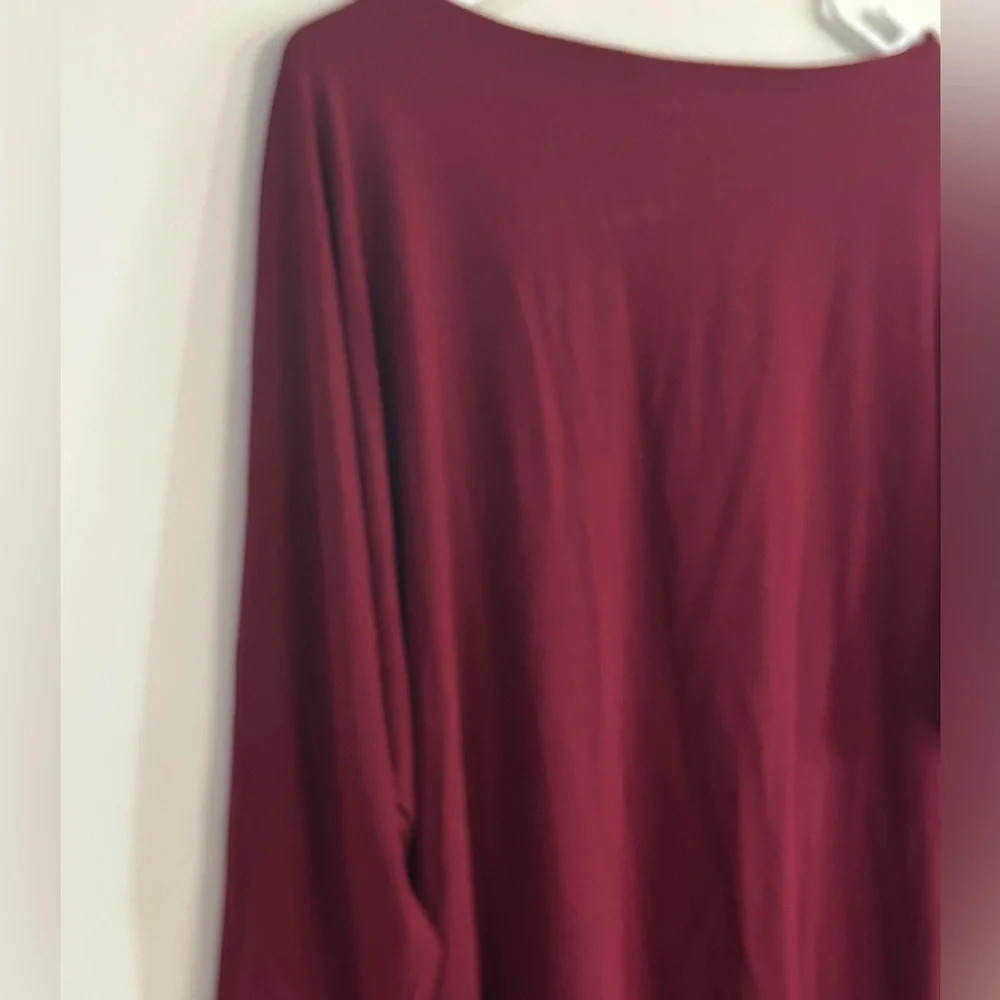 Eileen Fisher Burgundy Red Dolman 3/4 Sleeve Bias Hemline Scoop Neck Medium - Picture 6 of 7